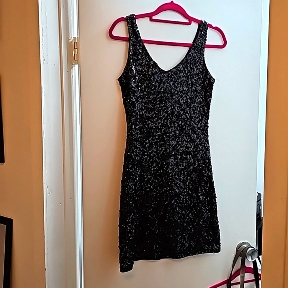 Vintage black sequin 80's V neck dress, size 6-8